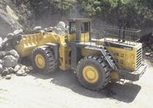 Колесни товарачи Komatsu WA900-3