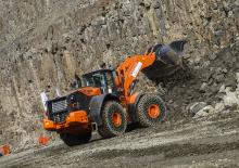 Колесни товарачи Hitachi ZW 370-5
