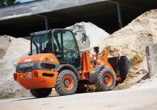 Колесни товарачи Hitachi ZW 75