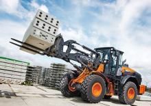Колесни товарачи Hitachi ZW180PL-6