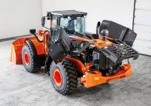 Колесни товарачи Hitachi ZW220-6