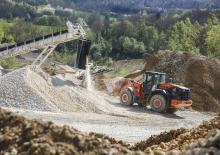 Колесни товарачи Hitachi ZW250-5B