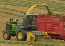 Комбайн за фураж 2-WD (задвиждане на две колела) John Deere 6810