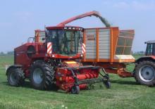 Комбайн за фураж 2-WD (задвиждане на две колела) Case IH CHX 420