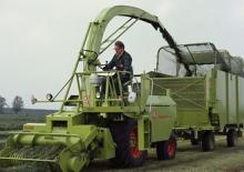 Комбайн за фураж 2-WD (задвиждане на две колела) Claas JAGUAR 60 SF