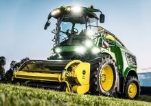 Комбайн за фураж 4-WD (задвиждане на четирите колела) John Deere 9500 