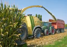 Комбайн за фураж 4-WD (задвиждане на четирите колела) Krone BiG X 1100