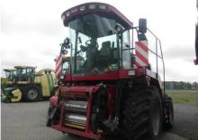 Комбайн за фураж 4-WD (задвиждане на четирите колела) Case IH CHX 520