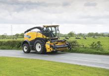 Комбайн за фураж 4-WD (задвиждане на четирите колела) New Holland FR 550