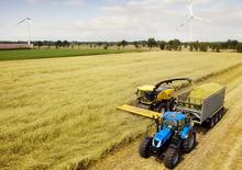 Комбайн за фураж 4-WD (задвиждане на четирите колела) New Holland FR 700