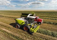 Комбайн за фураж 4-WD (задвиждане на четирите колела) Claas Jaguar 960