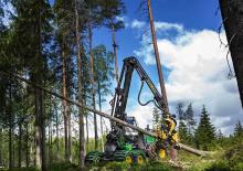 Колесни харвестъри John Deere 1270 G
