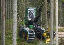 Колесни харвестъри John Deere 1470 G