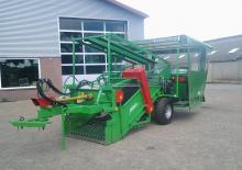 Комбайни за листни и кореноплодни култури Basrijs bed harvester BRB/E135