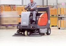 Компактни машини за метене Hako Jonas 1200 E
