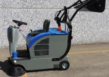 Компактни машини за метене Fiorentini Profi S 28 D