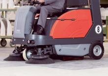 Компактни машини за метене Hako Sweepmaster P 1200 RH