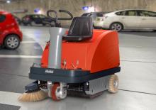 Компактни машини за метене Hako Sweepmaster P 900 R