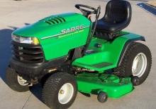 Косачки за трева и градински трактори Sabre 2554HV
