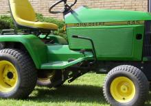 Косачки за трева и градински трактори John Deere 445
