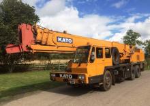 Кранове с камион Kato NK 250 E-v