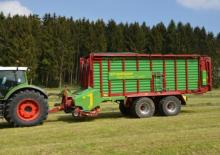 Къси ремаркета за силаж Strautmann Giga-Vitesse CFS 4402