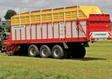 Къси ремаркета за силаж Pöttinger Jumbo 8010 L