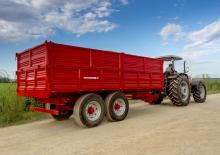 Къси ремаркета за силаж Massey Ferguson MF 680