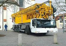 Кулокран монтиран върху камион - тролейна стрела - долно въртене Liebherr MK 63