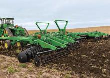 Култиватори John Deere 2635