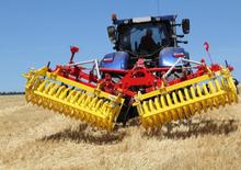 Култиватори Pöttinger Synkro 4020 K
