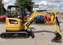 Мини екскаватори Caterpillar 302.7D CR