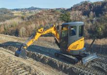 Мини екскаватори New Holland E30C