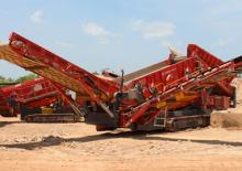 Мобилни скрининг инсталации (заводи) Terex-Finlay 893