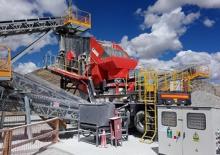 Мобилни скрининг инсталации (заводи) Sandvik UH316