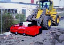 Монтирани машини за метене Grünig GSX 2400/800l