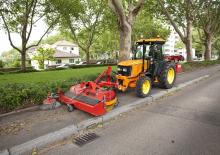 Монтирани машини за метене Dücker HDK 2700