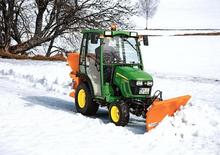 Общински многофункционални превозни средства на дизел John Deere 2025 R