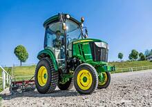 Общински многофункционални превозни средства на дизел John Deere 3039 R