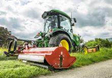Общински многофункционални превозни средства на дизел John Deere 4052 R