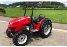 Общински многофункционални превозни средства на дизел Massey Ferguson MF 2410