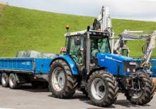 Общински многофункционални превозни средства на дизел Massey Ferguson MF 6460