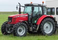 Общински многофункционални превозни средства на дизел Massey Ferguson MF 6470