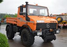 Общински многофункционални превозни средства на дизел Unimog U 1400
