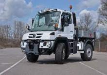 Общински многофункционални превозни средства на дизел Unimog U 200
