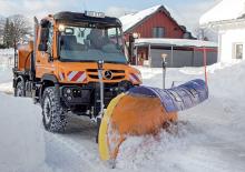 Общински многофункционални превозни средства на дизел Unimog U 218