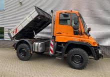 Общински многофункционални превозни средства на дизел Unimog U 300