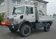 Общински многофункционални превозни средства на дизел Unimog U 4000