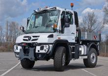 Общински многофункционални превозни средства на дизел Unimog U 423 EuroMot 4