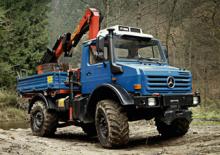 Общински многофункционални превозни средства на дизел Unimog U 5000